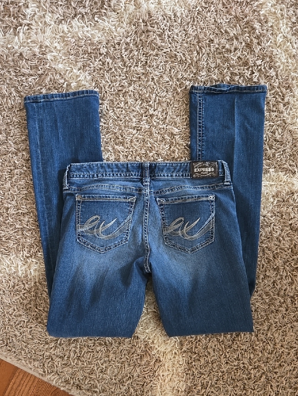 Express Barely Boot Stella Low Rise Stretch Jeans - Picture 4 of 9